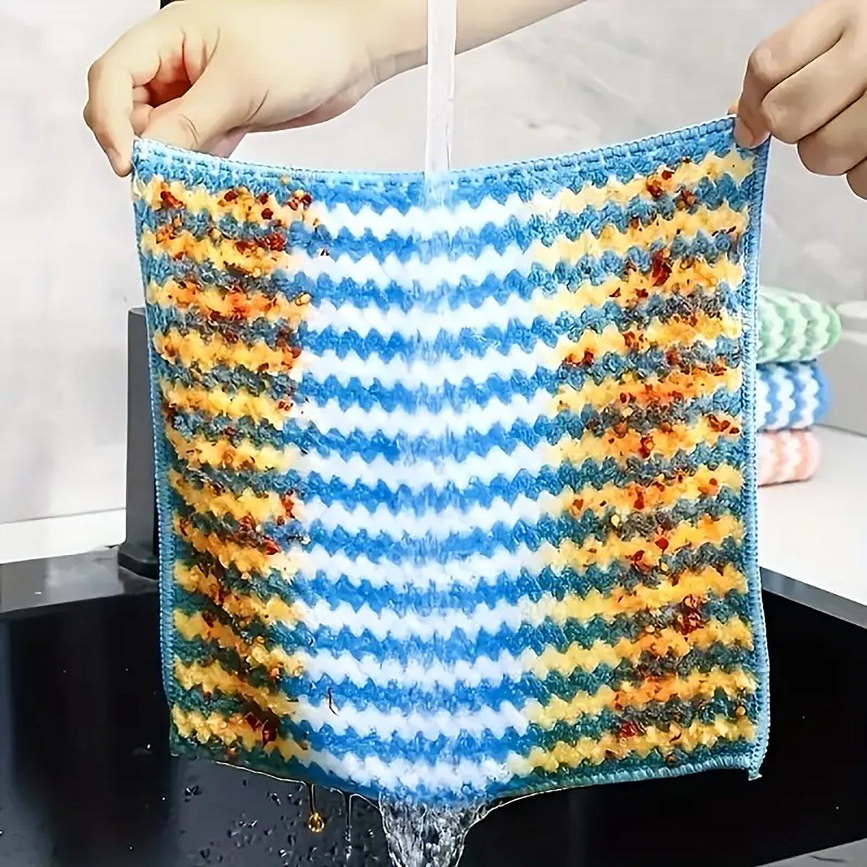 Ultra-Absorbent Microfiber Cleaning Cloth