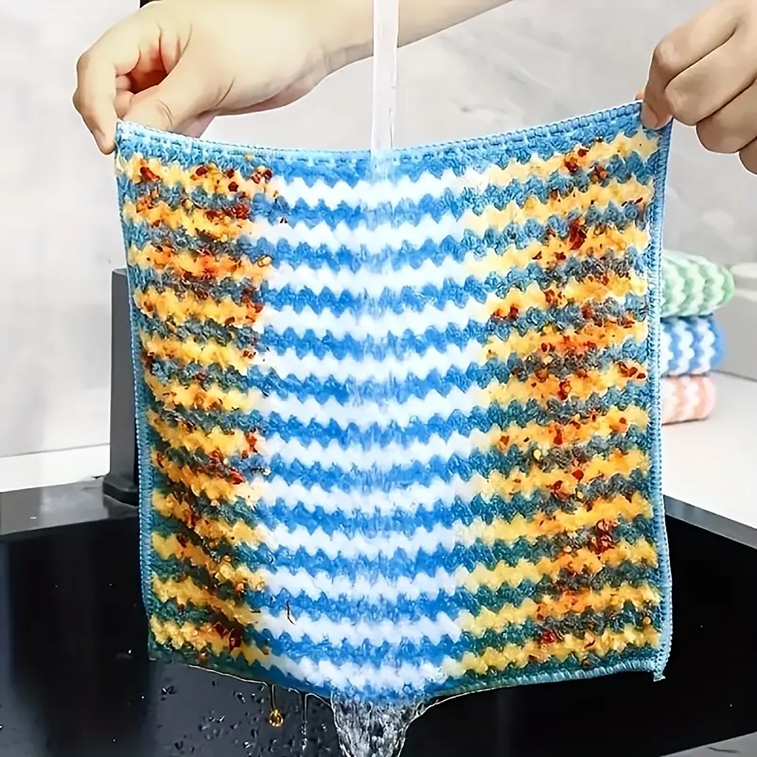 Ultra-Absorbent Microfiber Cleaning Cloth